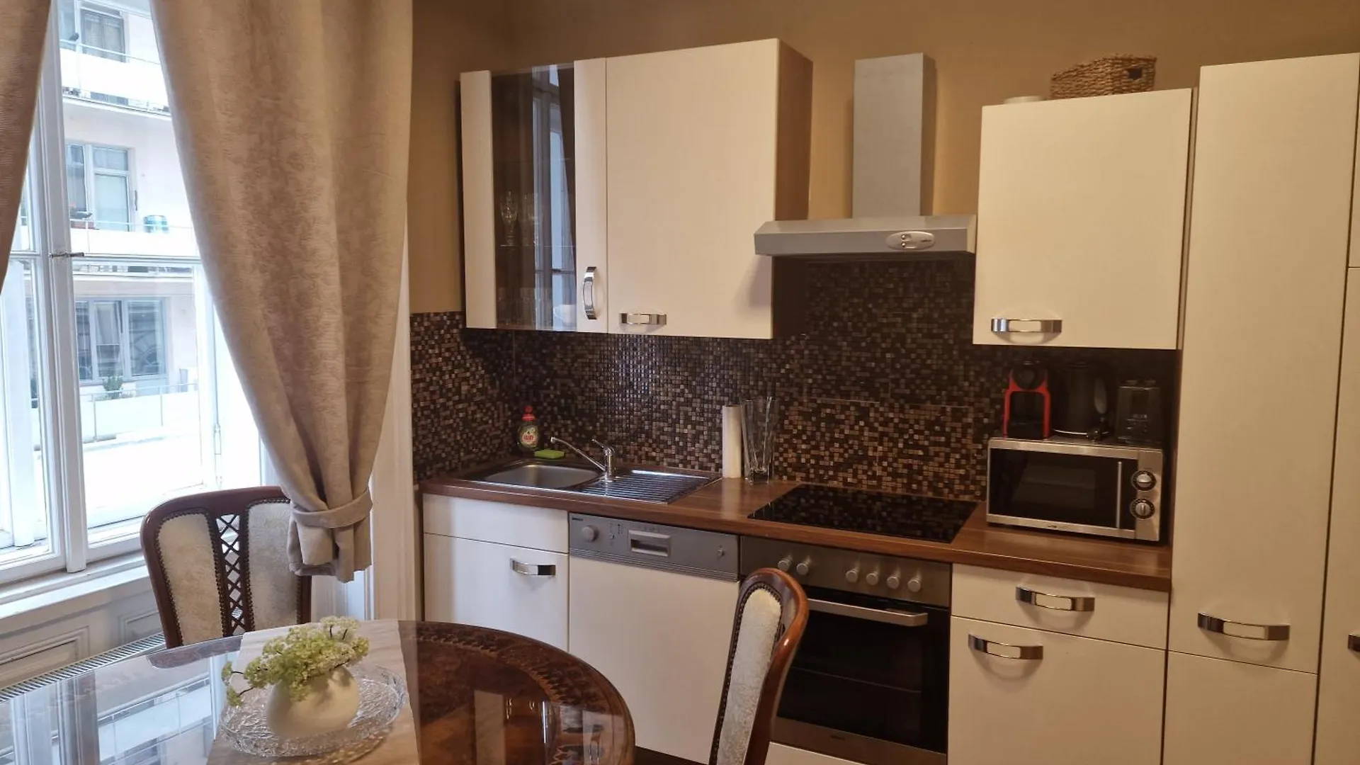 Urban Flats Vienna City Center Apartment